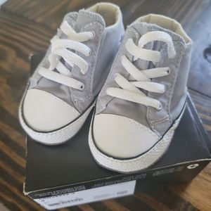 Gray converse. Infant size 4.